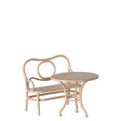 Banc et table pour souris...